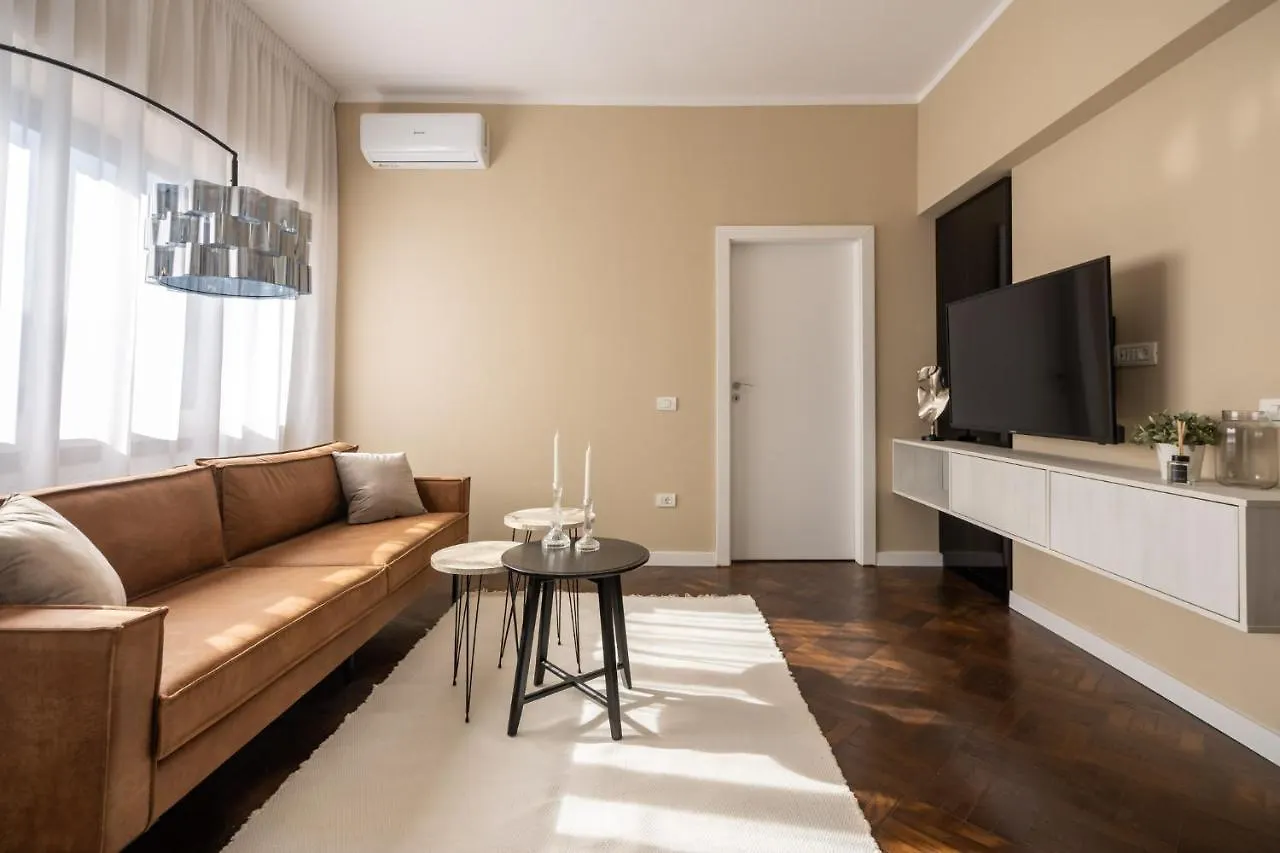 Elegant Two Bedrooms Apartment Bucarest