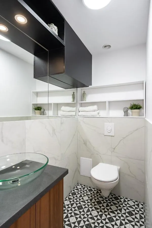Elegant Two Bedrooms Apartment Bucarest